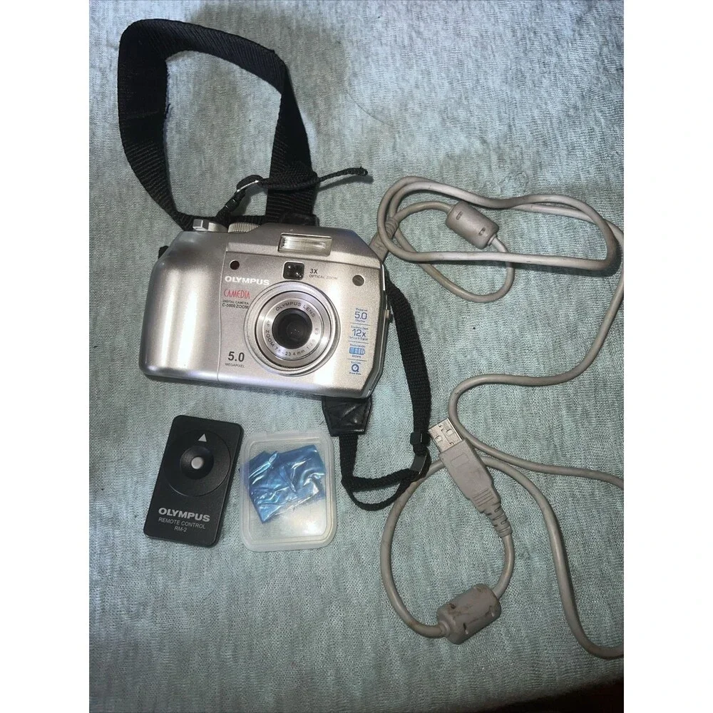 Olympus Camedia C-5000 W/case & Charger 5.0MP Compact Digital Camera All Tested